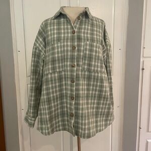 Pink Lily Sage Green Plaid Flannel Shacket Shirt Jacket Size S Extra‎ Button